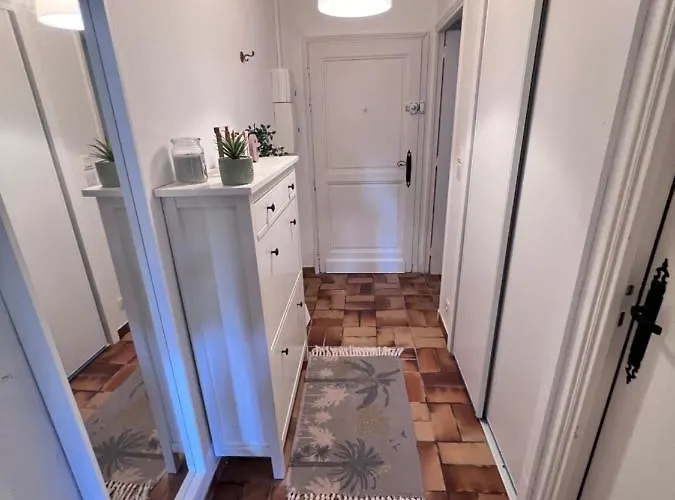 En Rez De Jardin Dans Résidence Appartement Hyères