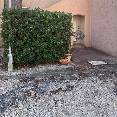 En Rez De Jardin Dans شقة